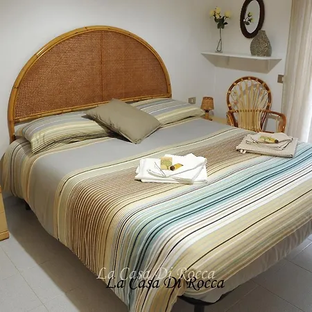 La Casa Di Rocca Apartment