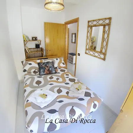 La Casa Di Rocca Apartment *